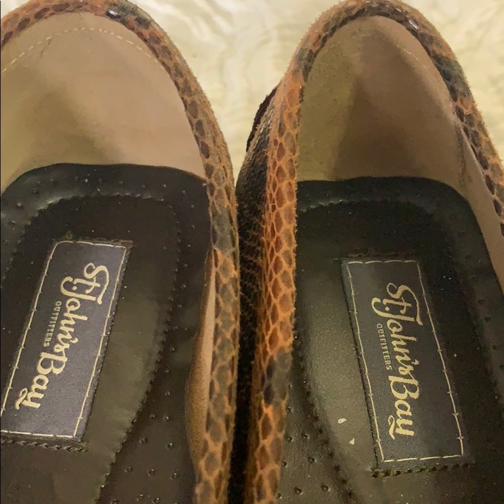 🍂 St. John’s bay snake skin loafer - Picture 5 of 7